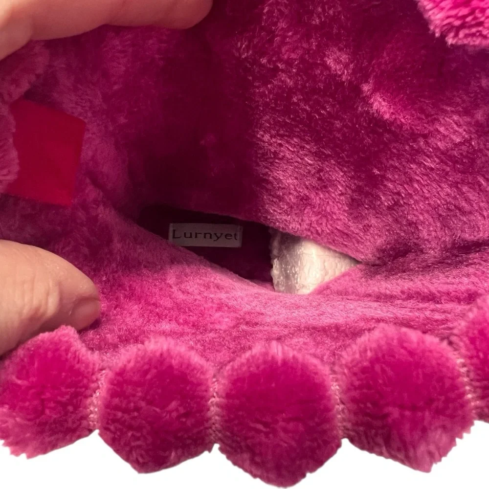 Lurnyet NWOT Women's Fuzzy Faux Fur Warm Winter Boots in Purple and Pink Sz 8.5